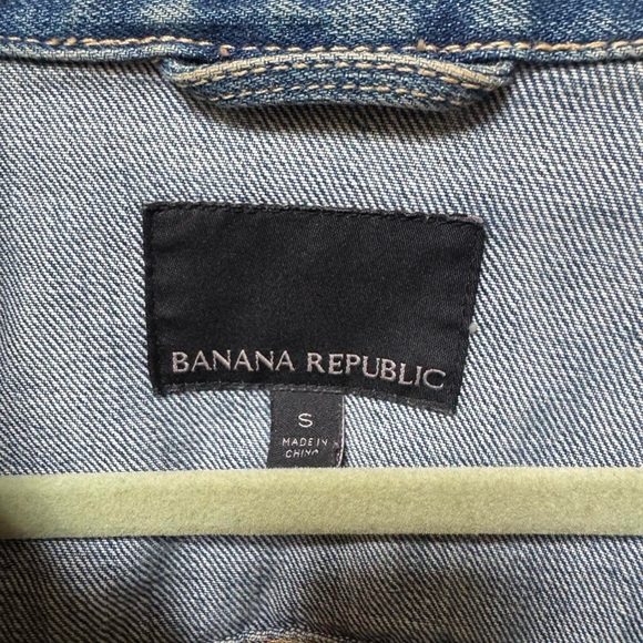 Banana republic faded button up denim jacket - Picture 7 of 8
